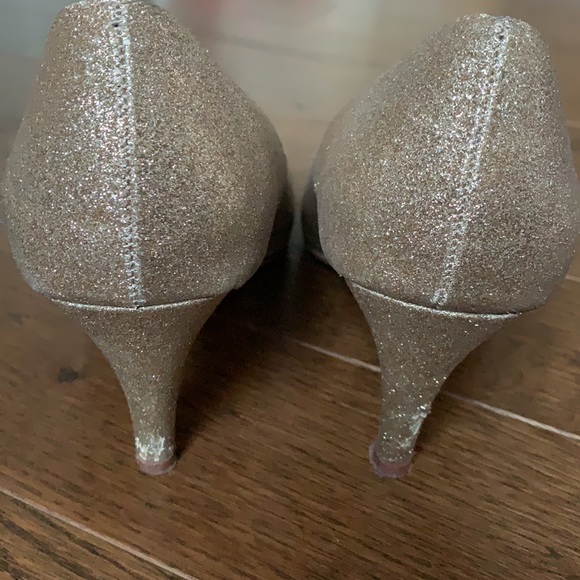 Steve Madden Sparkle Pumps - Picture 3 of 10